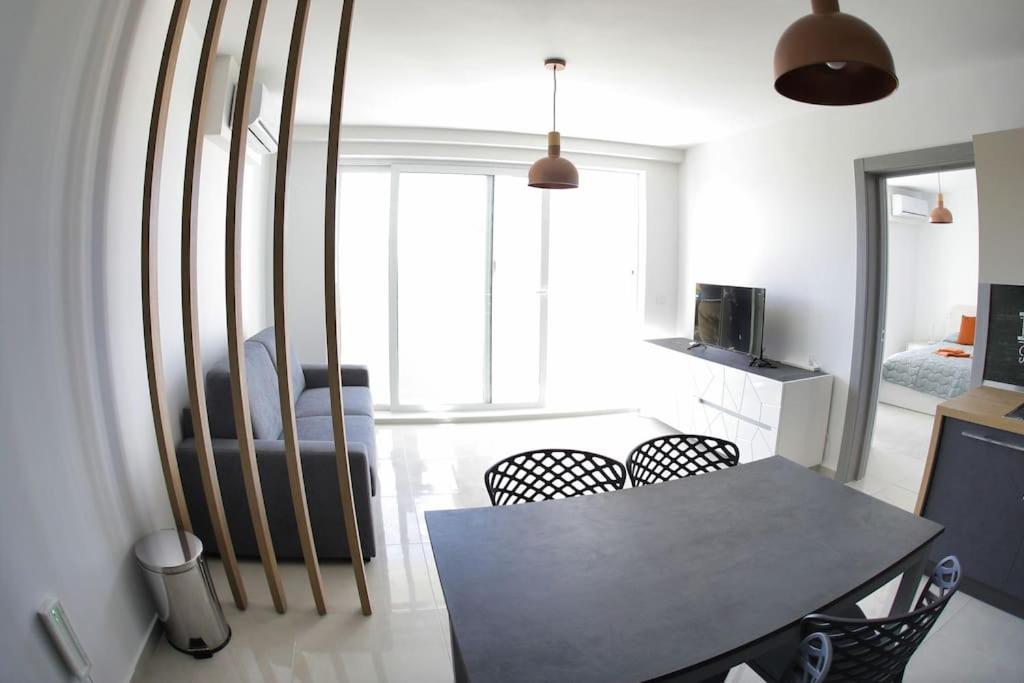 Go Exchange, Block F, Apt. 11 * St. Paul's Bay